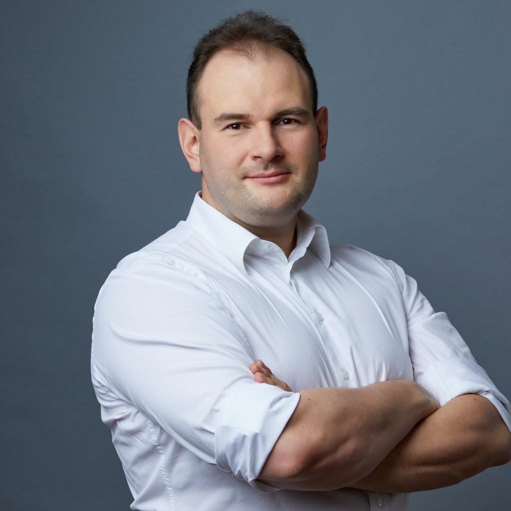 Александр Лебедев